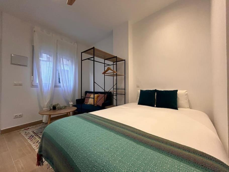 Ideal Studio In Cuatro Caminos - Guipuzcoa Madryt Zewnętrze zdjęcie